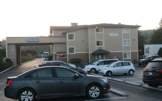 Bay City Inn