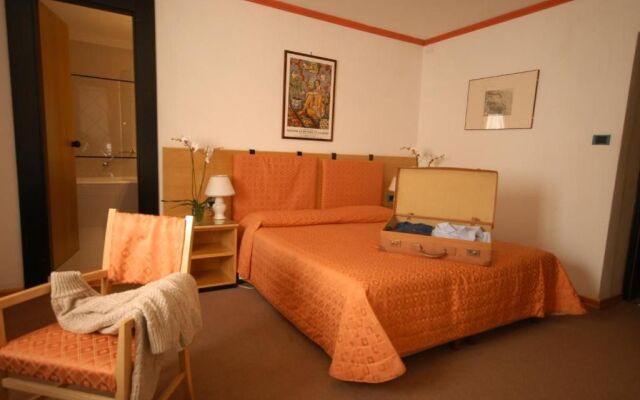 Hotel des Geneys Splendid