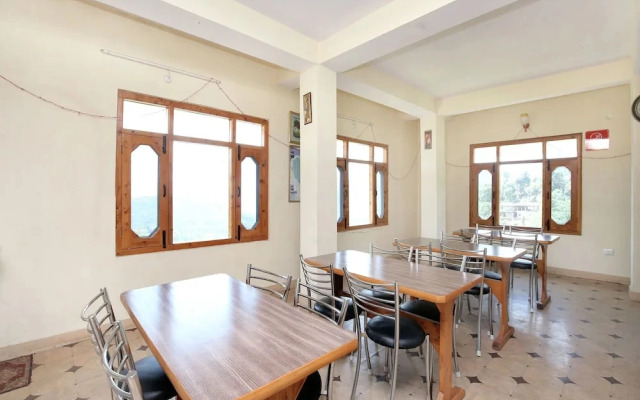 Aditya Home Stay by OYO Rooms