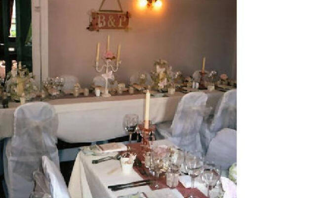 Vallum House Hotel