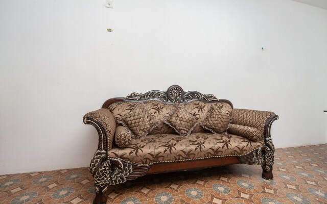OYO 38033 Le Mint