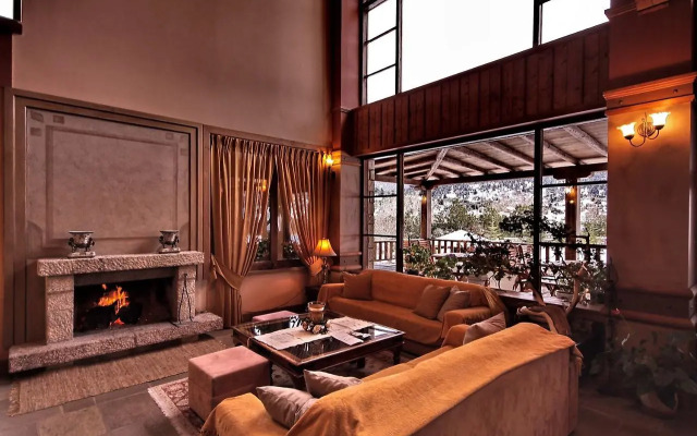 Vitina House Forest Resort