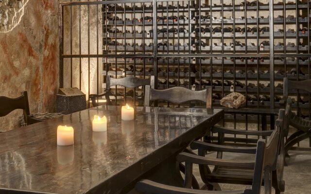 Vedema, a Luxury Collection Resort, Santorini