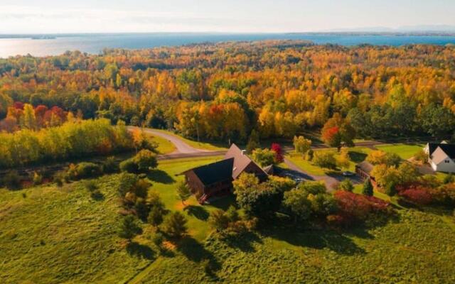Point au Roche Lodge