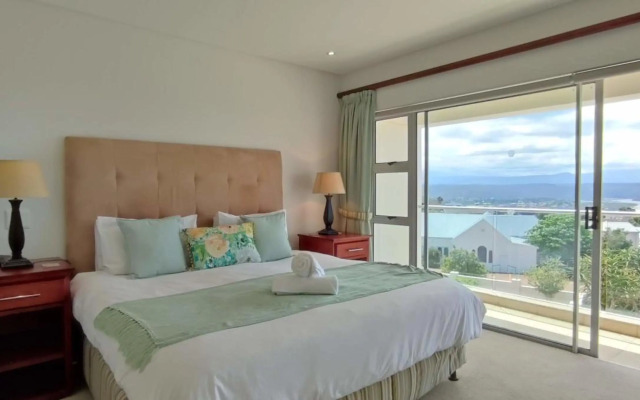 The Bella - 6 Sleeper - Sea Views Pool & Patio