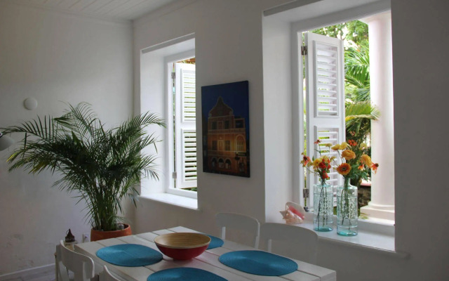 Curacao Gardens