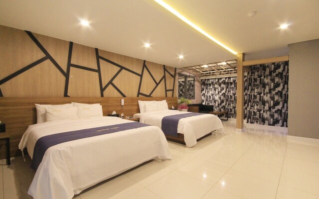 Iksan Feel Self Check-in Motel
