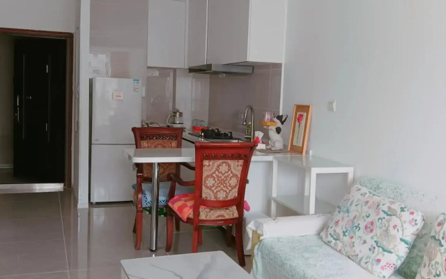 Dalian Xiuzhu Building Apartment