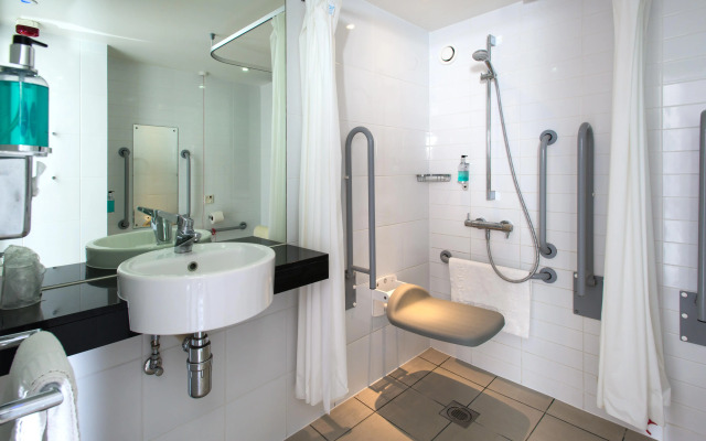 Отель The Duxford Hotel Cambridge South