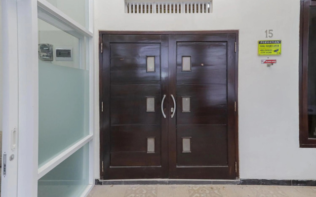 RedDoorz Syariah near Universitas Jember