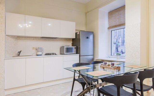 GM Apartment Smolenskaya-Sennaya 27