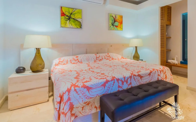 Deep Blue Condos - Entire