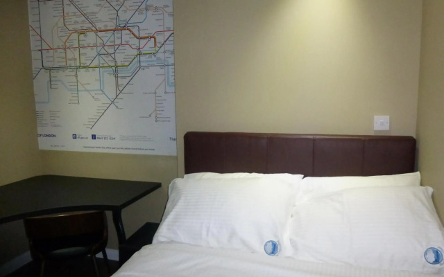 Real Dreams Hotel