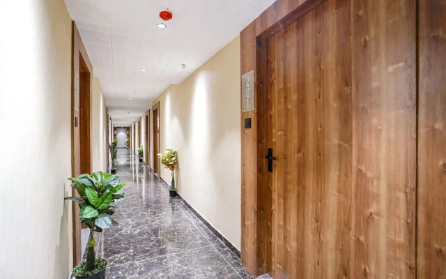 Fabhotel Ms Residency