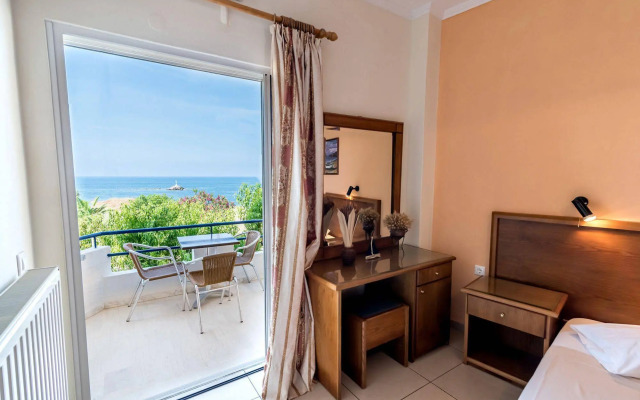 Faros Apartments