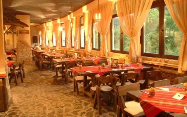 Troyan Plaza