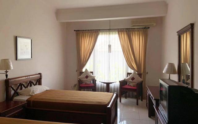 Nirwana Hotel Suites