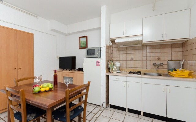 Apartments Hilmija