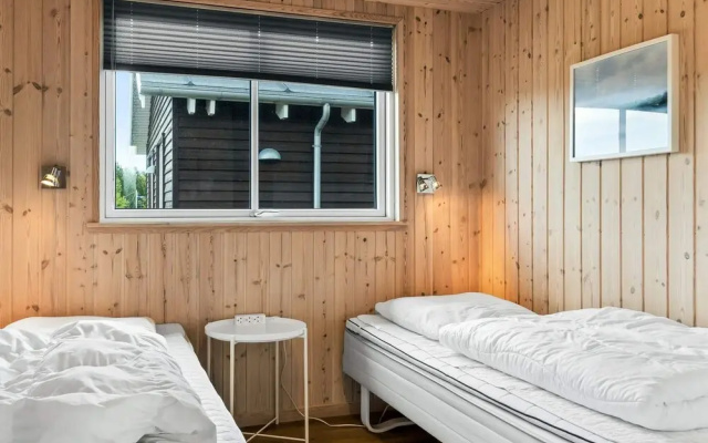 5 Star Holiday Home in Albaek