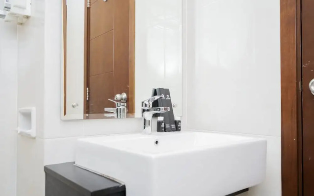 Strategic And Cozy Studio Apartment At Capitol Park Residence