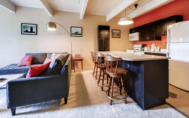 Sundowner Condos by CRMR
