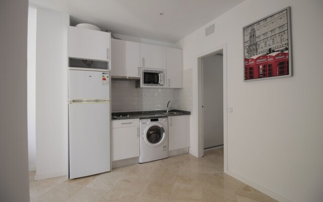 Apartamento de 2 Habitaciones en Puerta del Angel AZ2D