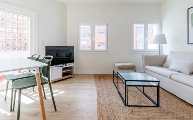 Double Castilla 2BR Home Near Castellana Avenue