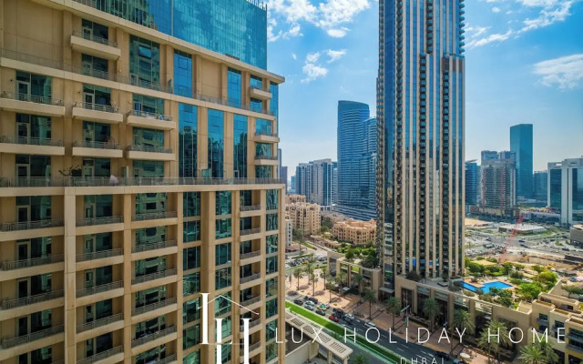 LUX  Burj Khalifa Fountain View Suite 2