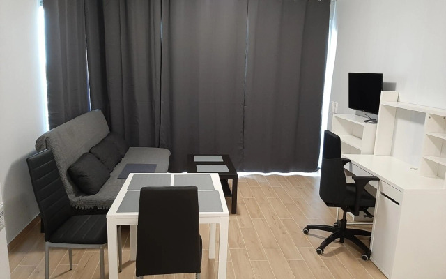 Apartment Cherry Bratislava & Free Parking