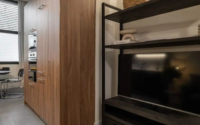 Sant Pau Patio 2BR Near Avinguda Gaud With Patio