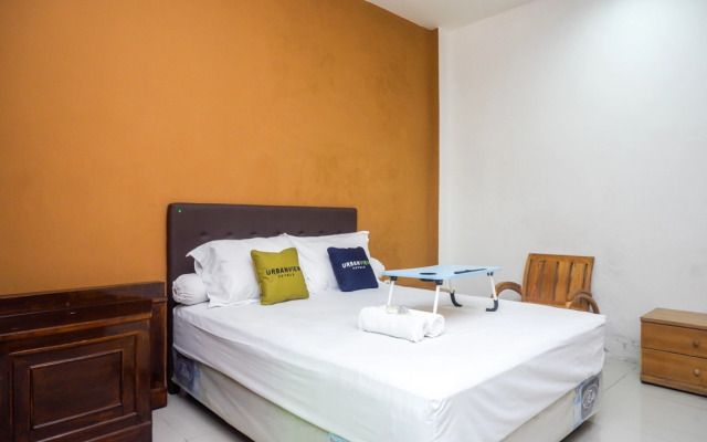 Urbanview Hotel Blok O International by RedDoorz