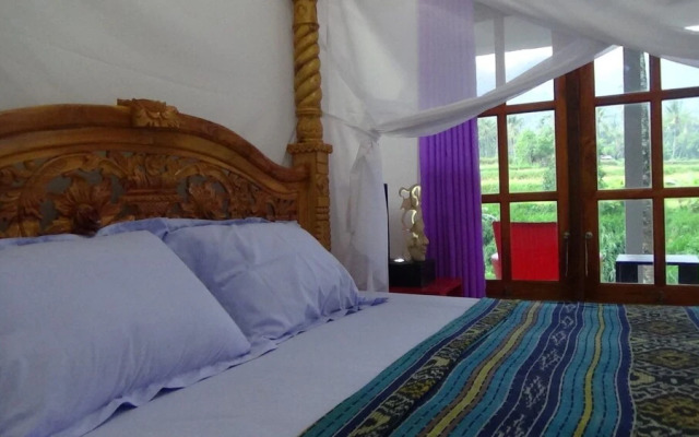 Lotus Guesthouse Sudaji