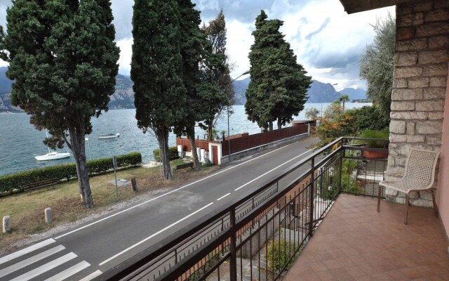 Apartment Fiocco With Lake View Terrace