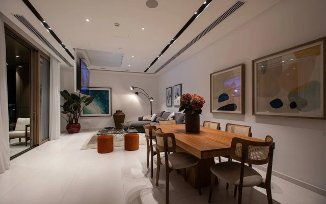A Spectacular Suite Apartment on a new High Rise