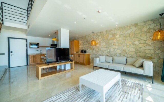 Lures Hotel