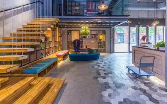 Designed LOFT Apts. for 4-person/traveller/Student