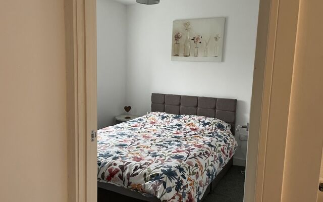Impeccable 1-bed Apartment in Chesterfield