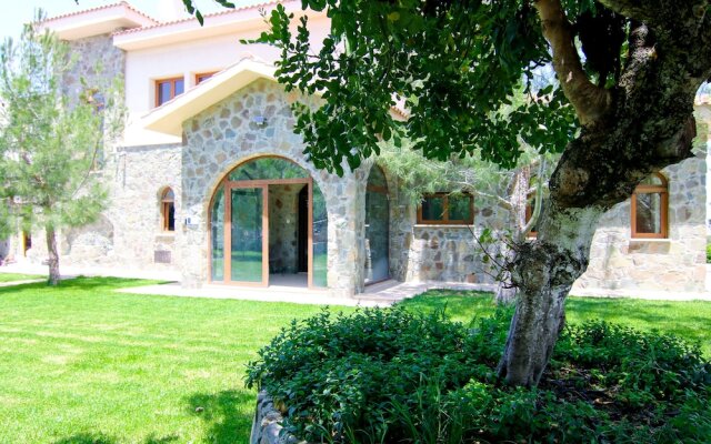 Phaedrus Living Luxury Villa Kathikas