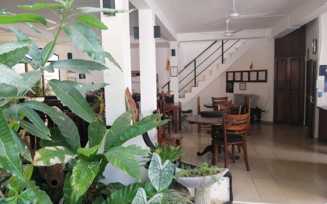 Unawatuna Beach Bunglow