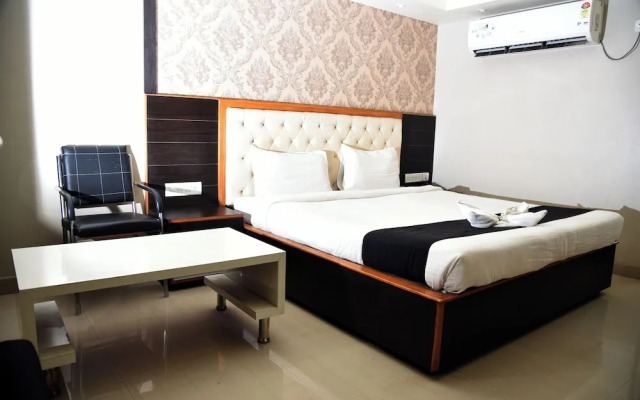 Svr Hotel & Banquet Patna