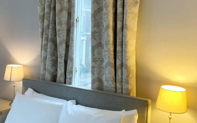 The Crescent Guest House