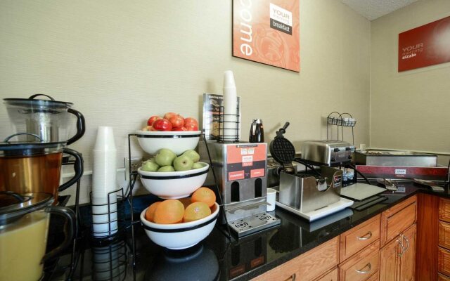 AmericInn by Wyndham Quincy