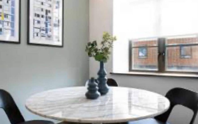 Vibrant Stylish 1 Bed Apartment Behind Oxford St