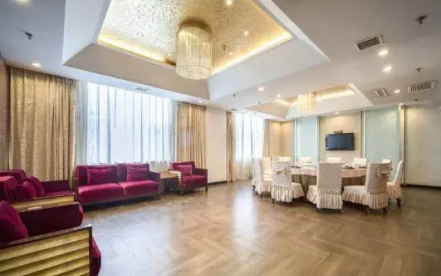 Chengde Tianbao Hotel