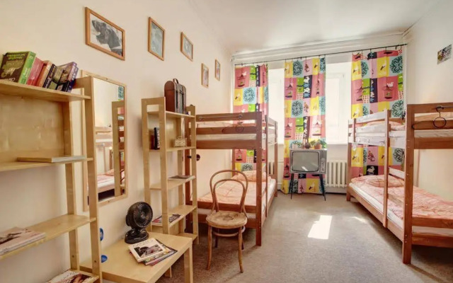 Арт-Мир на Невском