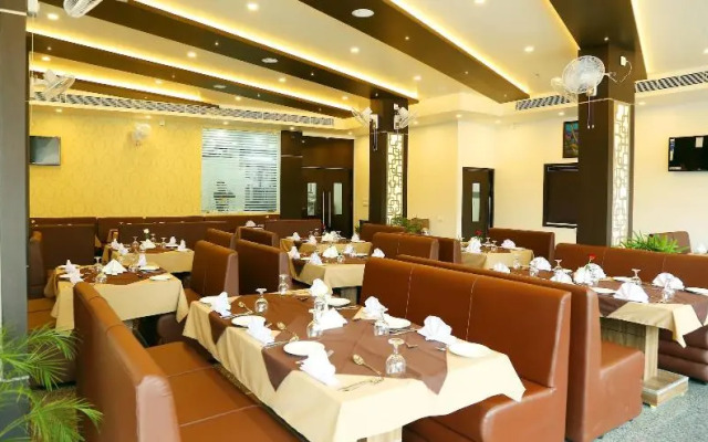 Le Moshe Inn by OYO Rooms