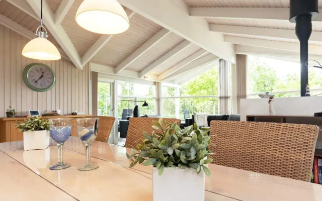 9 Person Holiday Home in Jerup