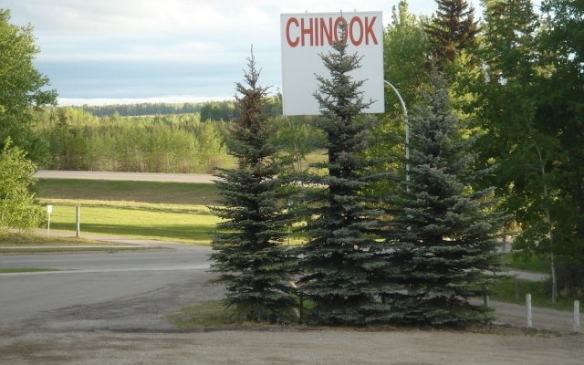 Chinook Inn
