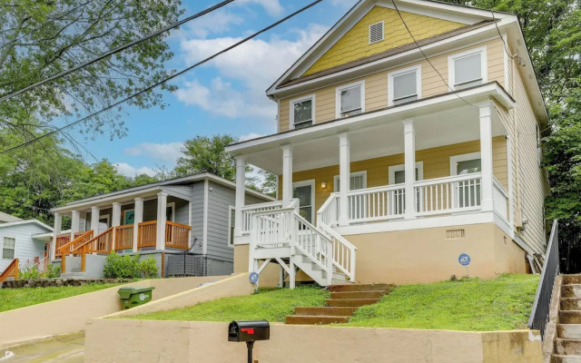 Spacious Atlanta Home ~ 2 Mi to Downtown!