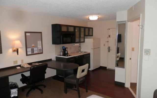 Sonesta Simply Suites Houston – NASA Clear Lake